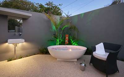 Outdoor Bali Baths